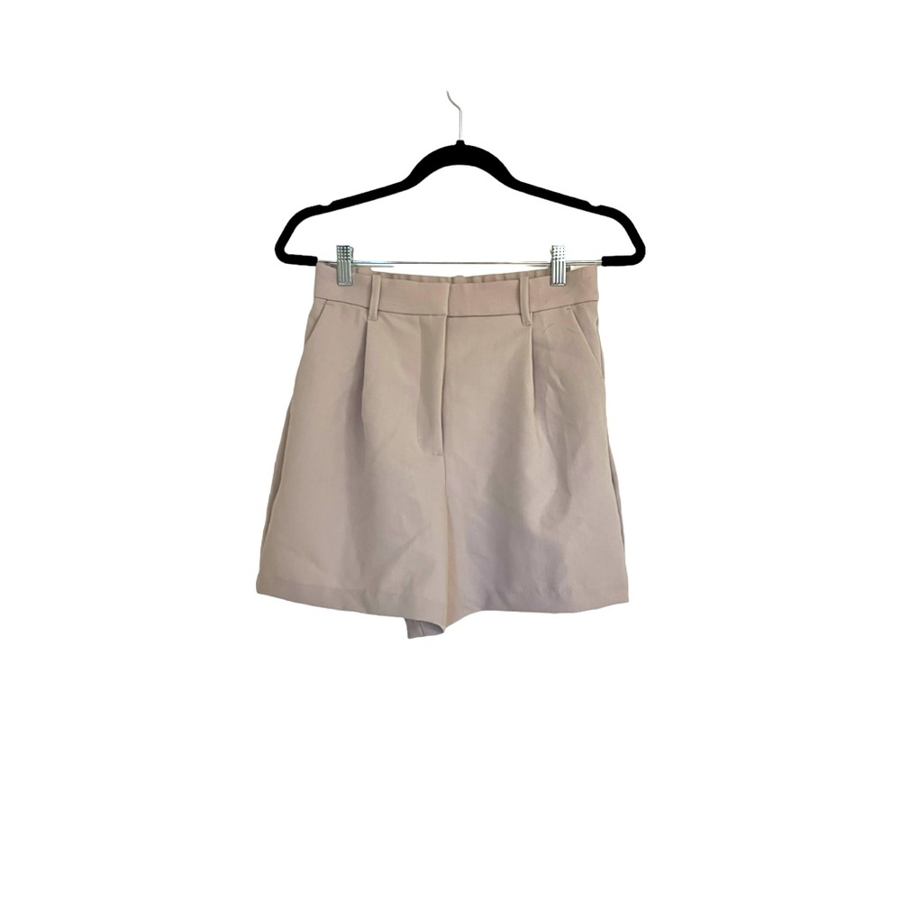 NWT Abercrombie dressy shorts, beige size S, $12